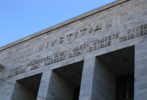 Palazzo_giustizia_Milano_typomilan_flickr